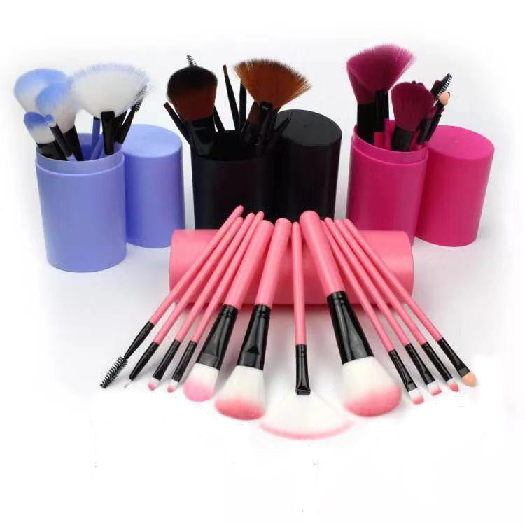 12-Piece Vegan Makeup Brush Set β Soft, Stylish, and Essential