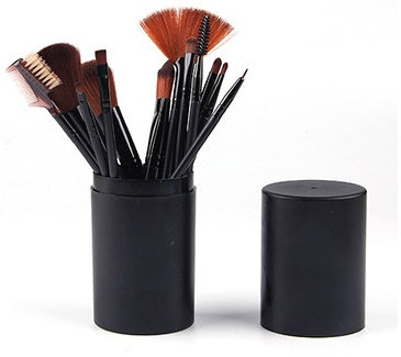 12-Piece Vegan Makeup Brush Set β Soft, Stylish, and Essential