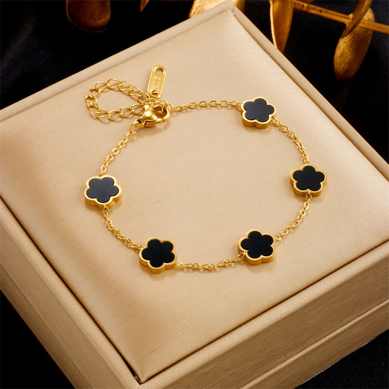 Charm Bracelet β Delicate Gold Touch for Fashion Lovers