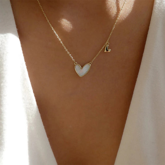 Minimalist Heart Acrylic Pendant Necklace – INS Style Chic Chain for Women
