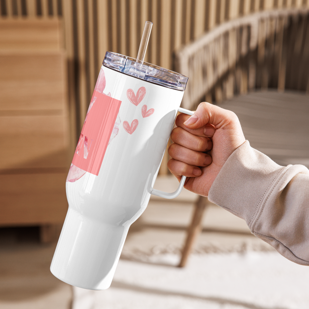 Travel mug with a handle